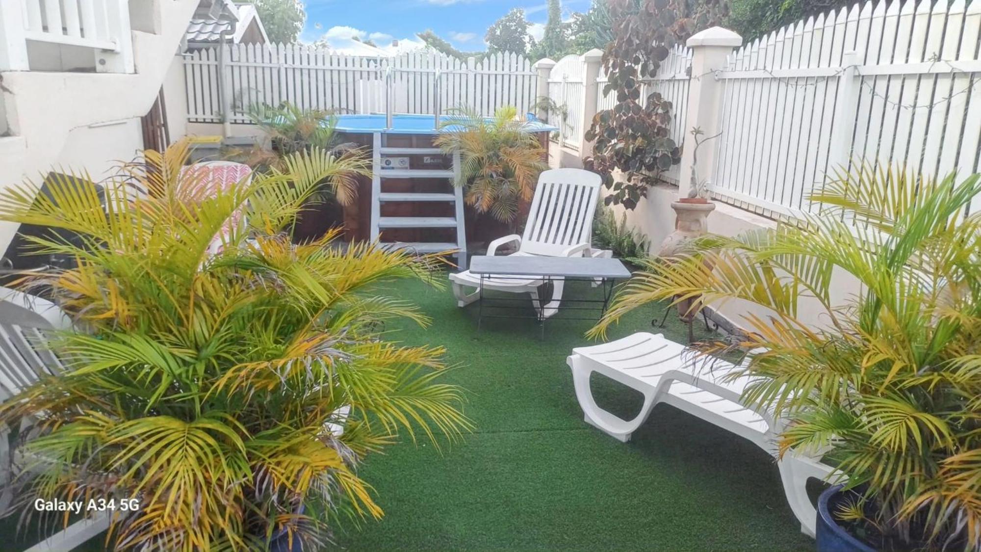 Villa Elegante A Saint Francois Avec Piscine Privee Toute L'Annee Kültér fotó